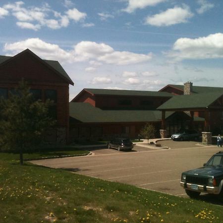 Oveson'S Pelican Lake Resort And Inn Orr 外观 照片