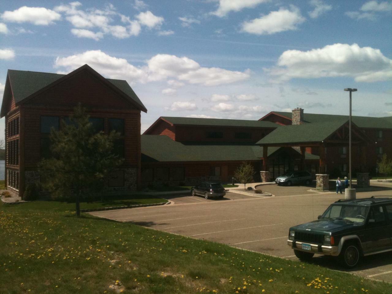 Oveson'S Pelican Lake Resort And Inn Orr 外观 照片